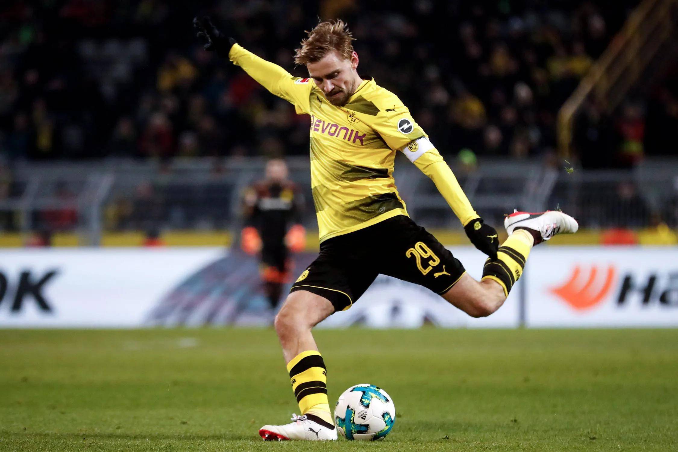 多特蒙德淘汰出局，欧冠征程惆怅落幕的简单介绍