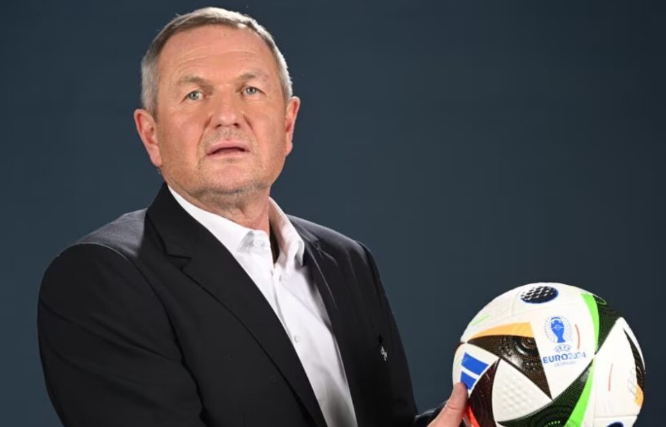 斯洛文尼亚国家队夺得欧洲足球锦标赛参赛资格的简单介绍