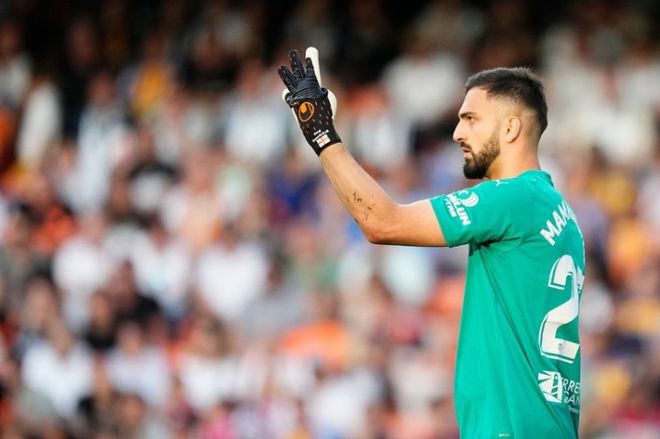 包含瓦伦西亚门将备战国家队欧锦赛预选赛的词条 包含瓦伦西亚门将备战国家队欧锦赛预选赛的词条